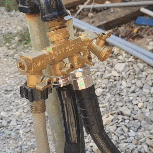 4-Way Hose Splitter with Rotating Arms