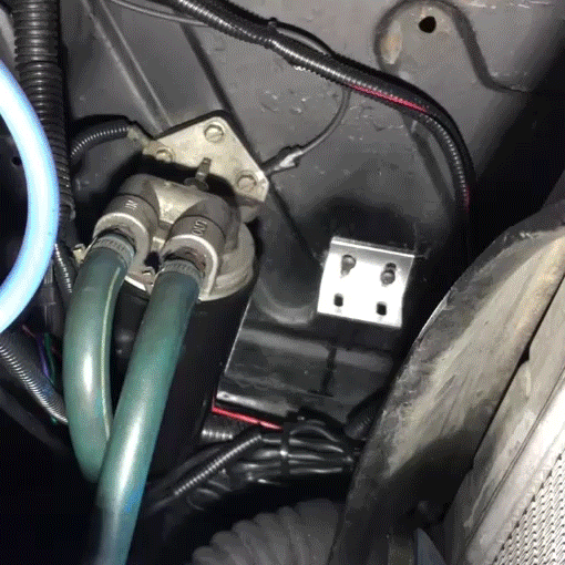 Universal Radiator Coolant Overflow Tank