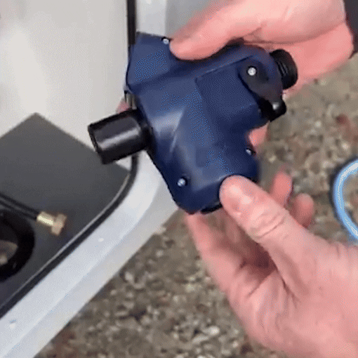 4-in-1 Adjustable RV Water Pressure Regulator