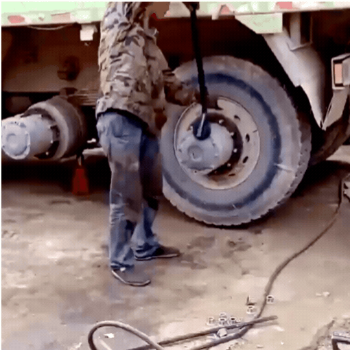 Heavy-Duty Semi Truck Tire Remover Tool